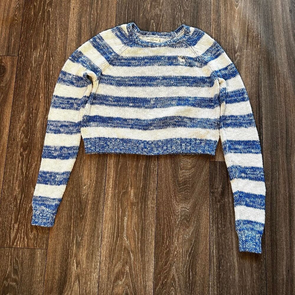 Abercrombie & Fitch Cropped Blue White Striped Knit Sweater M